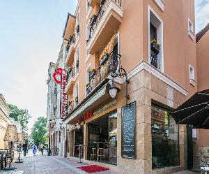 8 ½ Art Guest House, Пловдив