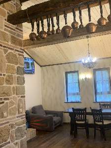 Пачовата къща, Оплетня